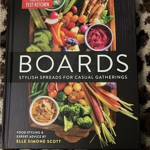 Boards: Stylish Spreads for Casual Gatherings